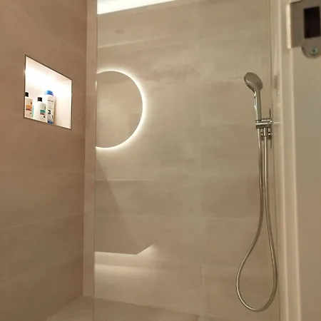 Nunes Luxury *